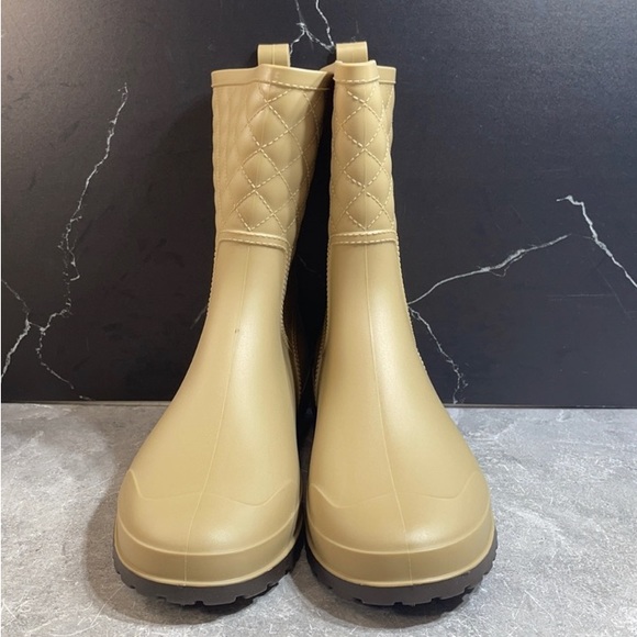 NWOT ☔️ Rain Boots Tan Size EU 40 - Picture 2 of 6